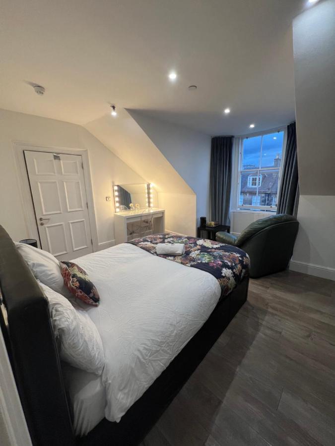 Luxury Double Room W/ Private Bathroom Εδιμβούργο Εξωτερικό φωτογραφία